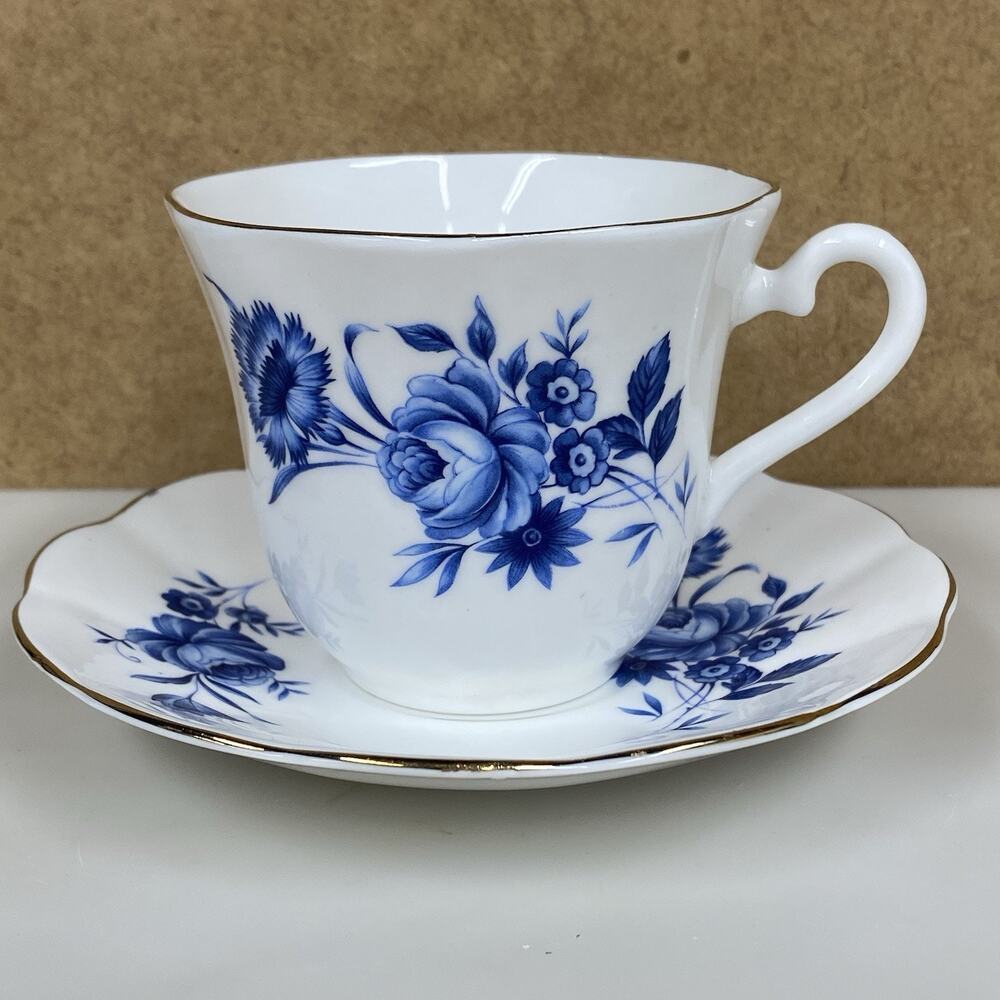 Elizabethan Fine Bone China By Taylor & Kent England Tea Cup & Saucer Set 2 Pc